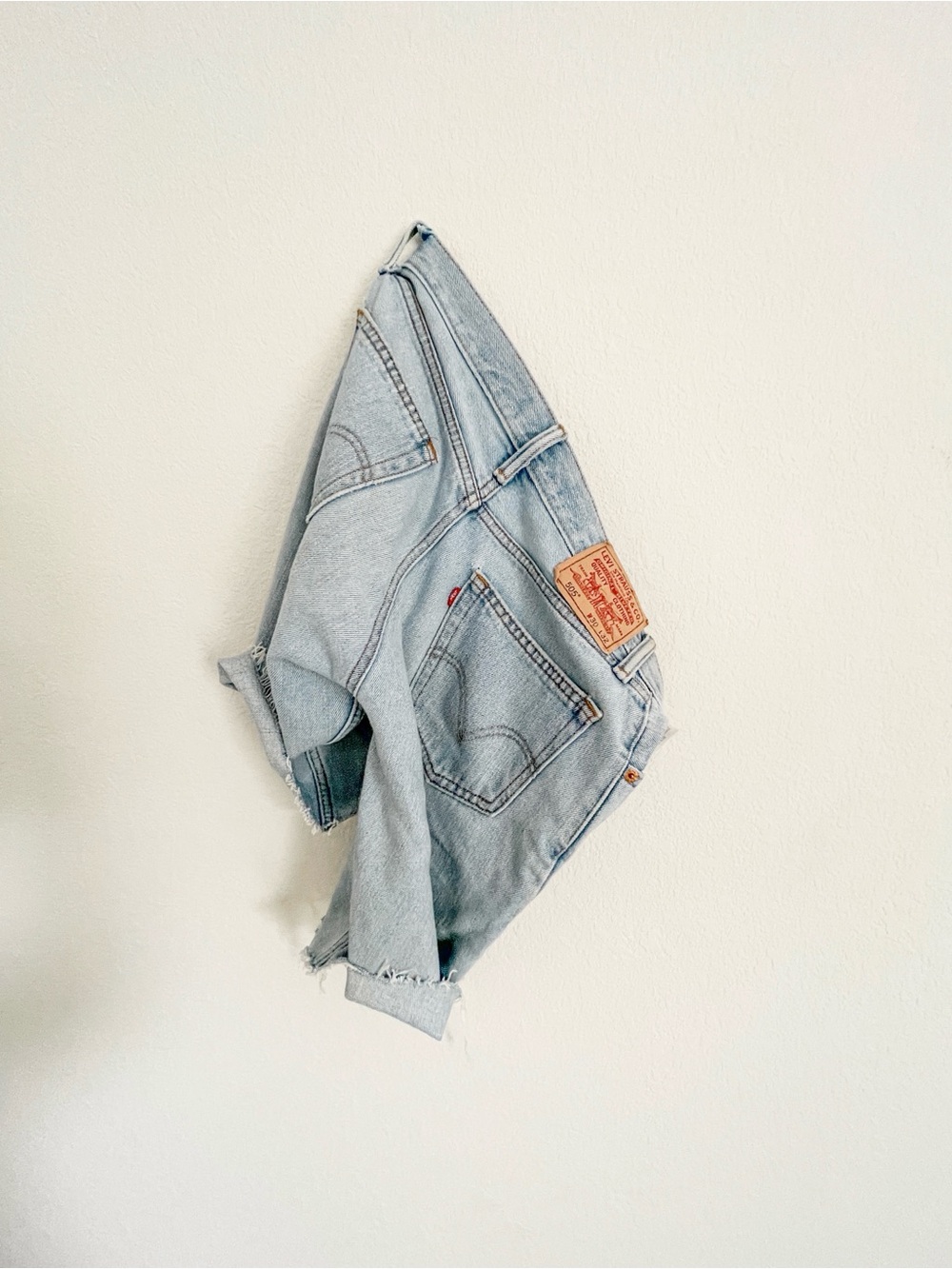 Levi’s 505 Light Wash Denim Cut-Off Shorts Raw Edge Hand-Distressed W30
